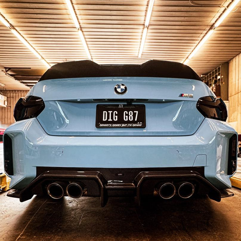 “MOMMY'S MONEY BUT I'M MOMMY" STEEL LICENSE PLATE FRAME